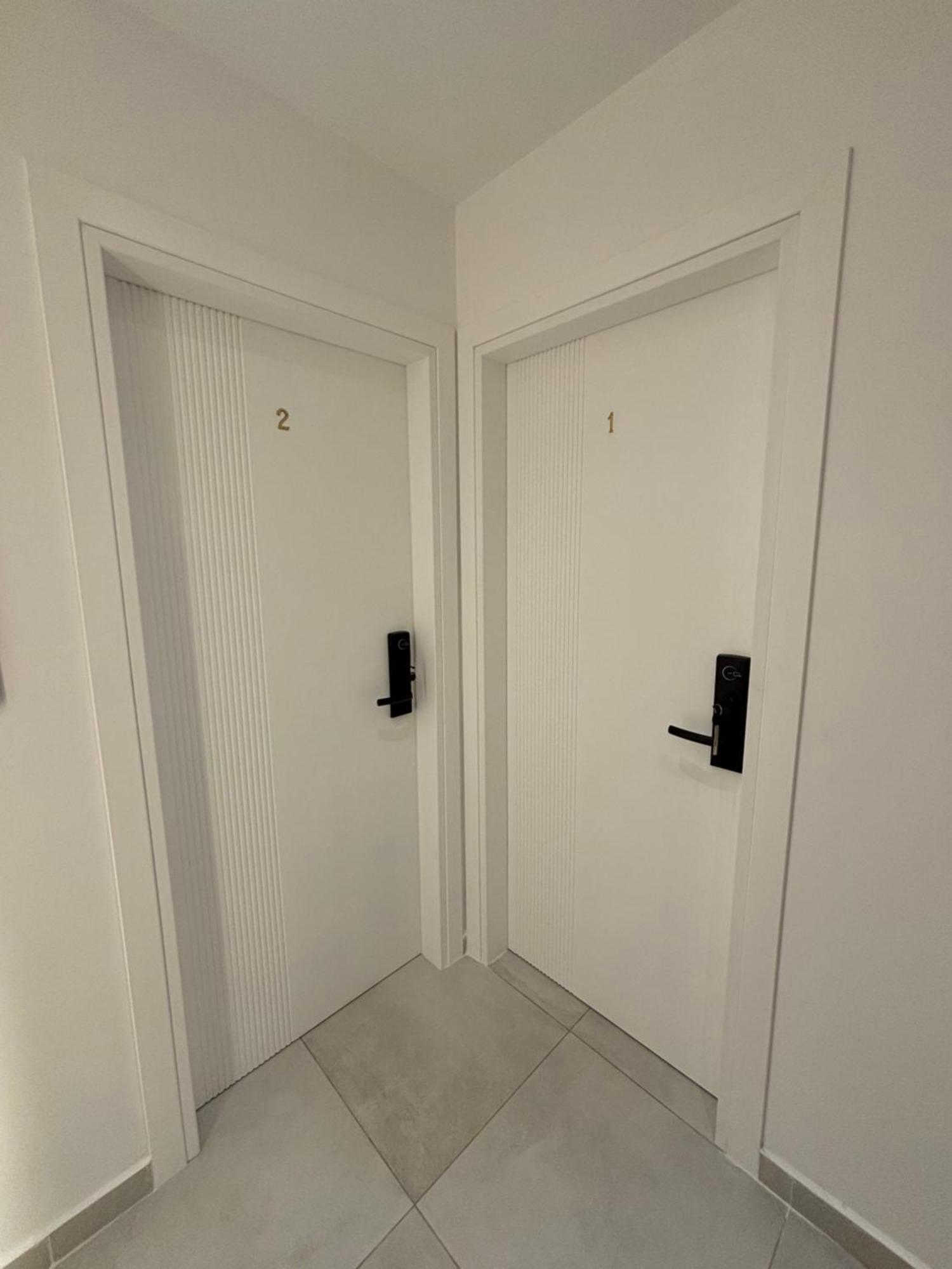 Keesi 1 * Durrës